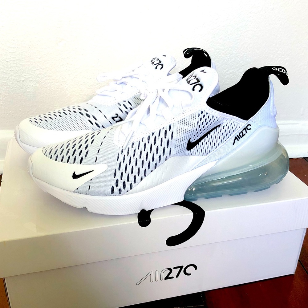 NIKE AIR MAX 270 Shoes in White Black Women’s 9.5
